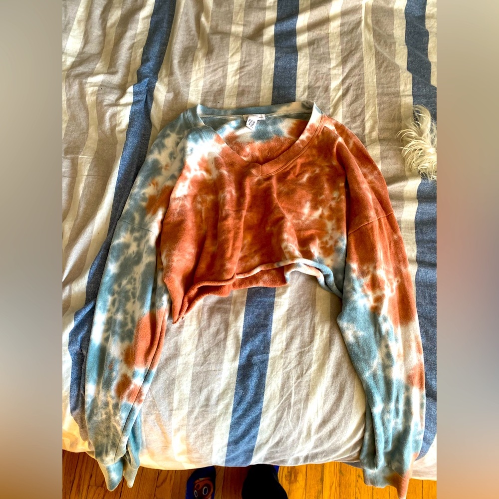 Trendy Tie Dye Crop Top Long Sleeve